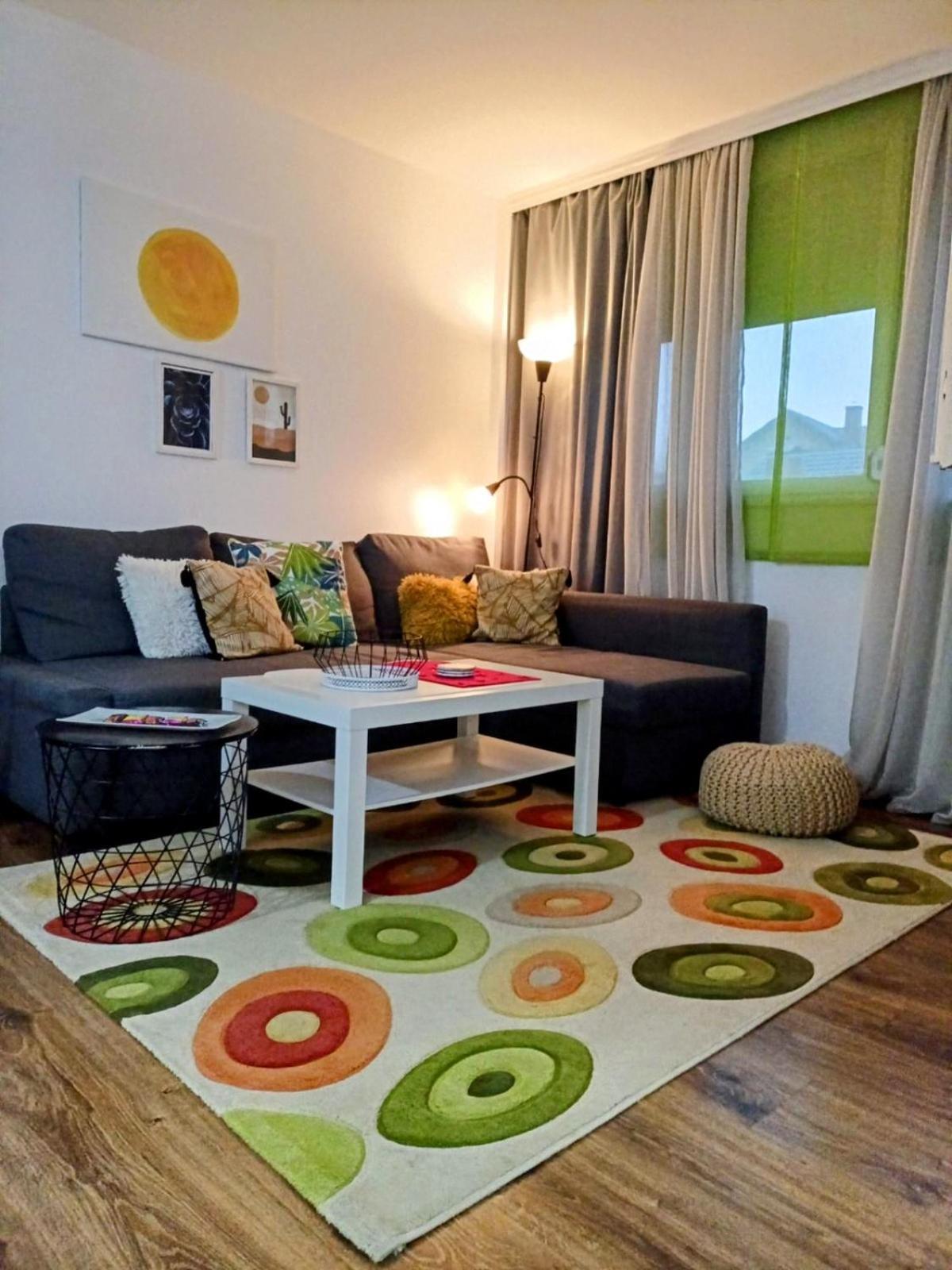 Central Apartment Чуприя Екстер'єр фото